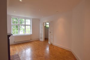 Photo 10- click for photo gallery